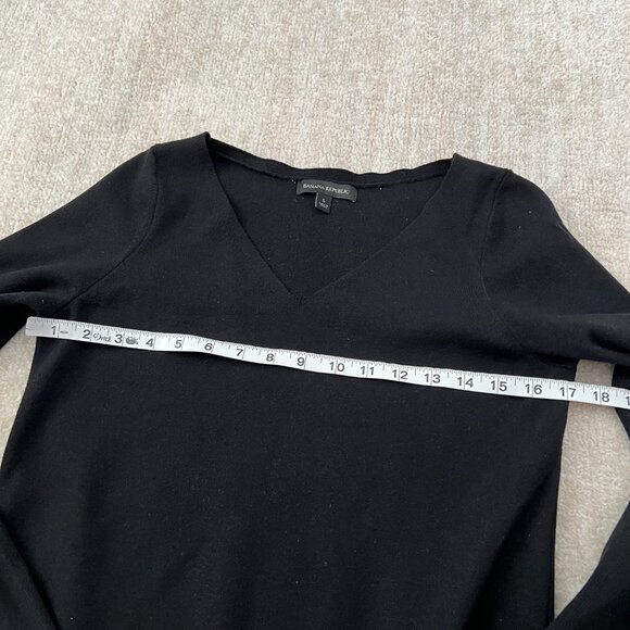 Banana Republic V Neck Sweater Knit Top S - Picture 6 of 9